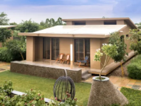 Life at Repose: Lake Villas Resort & Club Hotels in Mehsana