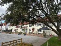 Welbury Studio Sleeps 2 Pet Friendly & Parking Hotels in Northallerton