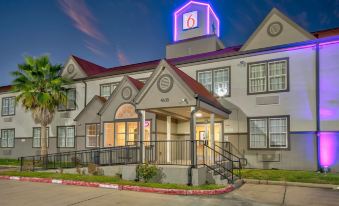 Motel 6 Stafford, TX – SW Houston - Sugarland