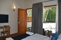 Rattehi Inn at Rakeedhoo Отели в г. 