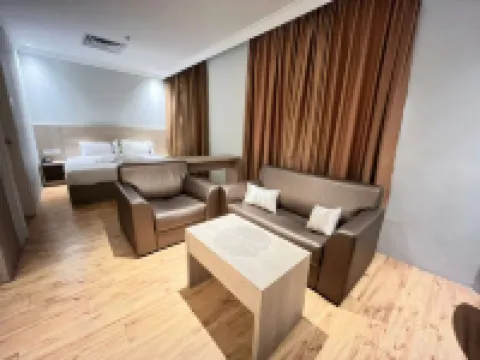 สกาย โฮเทล เชา คิท พีดับบลิวทีซี โรงแรมใกล้ปูตราเวิล์ดเทรดเซ็นเตอร์