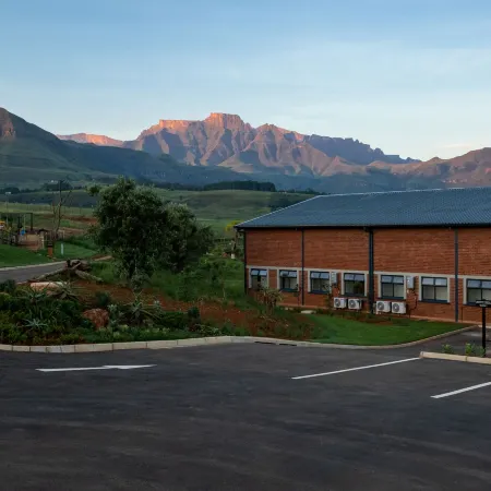Dragonview Lodge