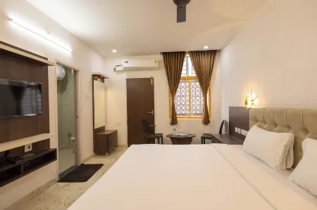 Hotel Kurunjii Residency