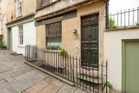 Luxury Cottage in the Heart of Bath Отели в г. 