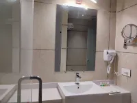 Maniratna Resort Hotels in Amravati