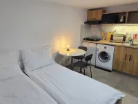 Vu's Home - Apartment Garden - 30m2 Hotels near Prague 12