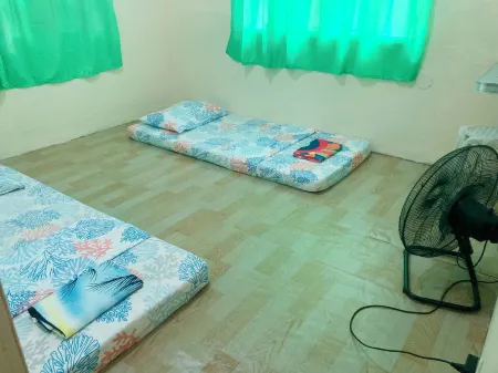 Olympia Travellers Inn