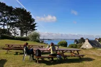 Ostal Île de Batz - Auberge de jeunesse Hotels in 