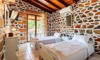 Mani's Garden Paradise - Elia Secluded Retreat