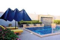 Keur Adiana - Pool