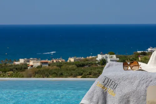 Theo Luxury Villas with Sea View