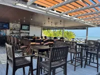 Captain Morgan's Retreat - bar