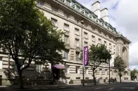 Premier Inn London County Hall Hotels in Waterloo und Southwark