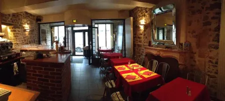 Hôtel des Cymaises Отели в г. Сеньи