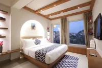 A Santorini Home - by le Rêve 5Mins from Mall Road