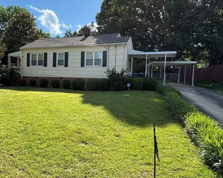 2 Bedroom, 1 Bath, Remodeled 1945 Cottage, 1000sq.ft. Two New Lux King Size Beds 查塔姆縣酒店