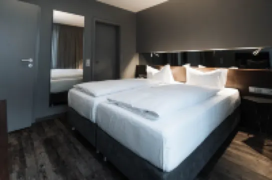 โรงแรมอัมเอากุสติเนอร์พลัทซ์