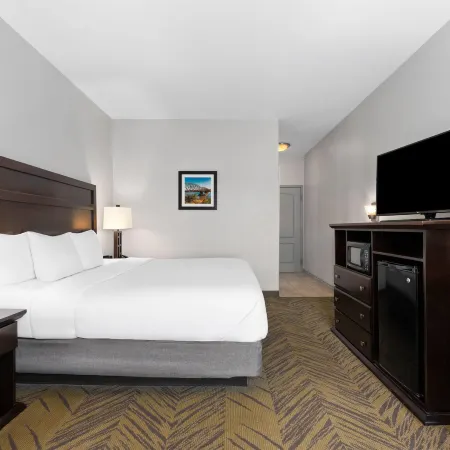 La Quinta Inn & Suites by Wyndham-Brookshire-West Katy