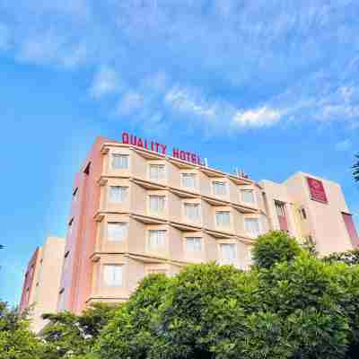 Manado Quality Hotel Hotel Exterior