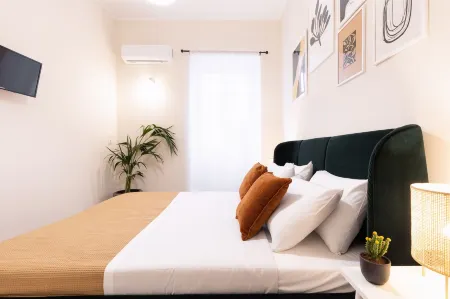 Casa Moderna -Two Bedroom Apartment Отели рядом с достопримечательностью «Нео Фрурио»