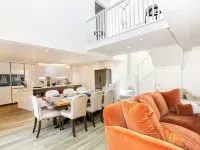 Field House - Stunning 3 Bedroom Home in Kingham! Hotels in Kingham