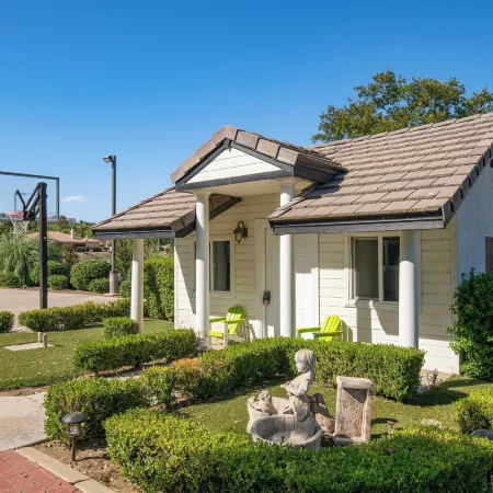 Grand Contento by AvantStay Extraordinary Estate w Pool Hot Tub Movie Room