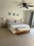 Darling 3-bedroom Duplex with Gameroom! Hotels in 
