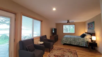 Charming 4 Bdrm Lake House + Huge Games Room Hotels near Walker Valley ORV Area