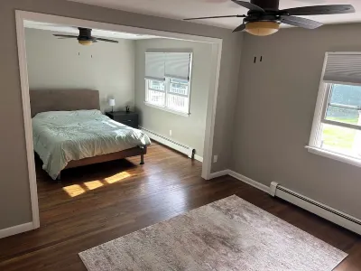 3-bedroom Candlewood Lakeside house Hotels near Macy's Backstage