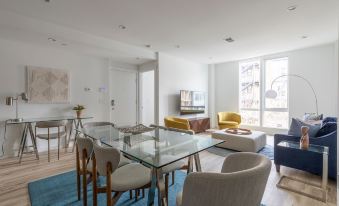 Sun-Drenched 3Br Loft with Outdoor Space Near NYC
