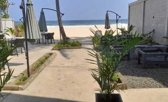 Josan Villa with a Glorious Beach and Sea View