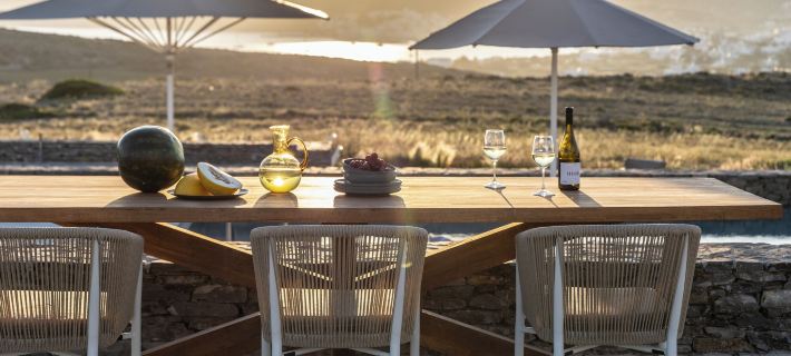 Korfi de Milo Hotels in Milos
