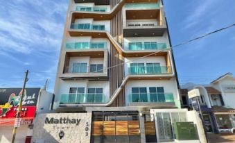 Penthouse Matthay