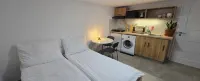 Vu's Home - Apartment Garden - 30m2 Hotels in Revnice