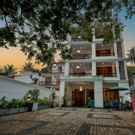 Vishwa Retreat Hotel