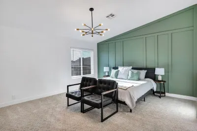 NEW! Luxe Vacation Getaway - heated pool and putting green Hotels near Five Below