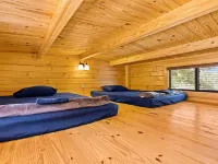 Barnwell Mountain Cabins #2: Cabin/Tiny Home w/ loft in Gilmer across from BMRA Hotels in Upshur County