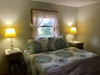 Sweetgrass Cottage, Ovid: Walk to Sheldrake Point Winery, Beach and Boat Launch Hotels in Ovid