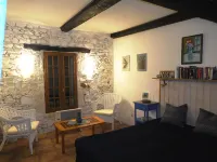 Apartment in priv. holiday home