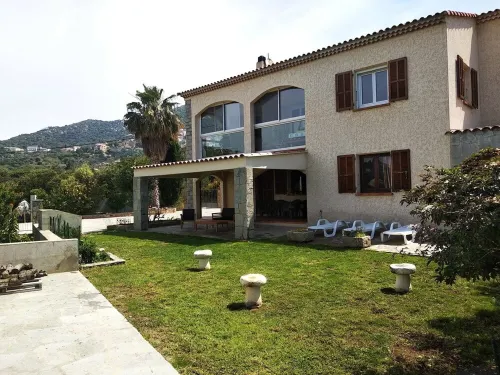 MAISON 150m2 Rd C DE VILLA SUR LE GOLF DE CALVI for 4 to 8 adults clim