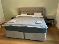 2 Bedroom apartment in upscale Zurich area