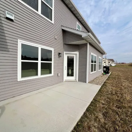 Comfort & Space: 3 King Beds, Large Rooms, Attached Garage!