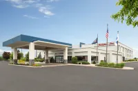 Hampton Inn Chambersburg - parking