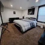 Modern - 4 Bedroom - Pool Table- No Chores - No Contact Check In- Hotel in zona Melaleuca Field