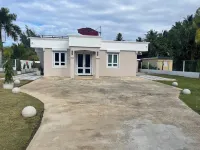 NEWLY REMODELED! Spacious 3 bedroom, near-water house in Las Picuas, Río Grande.