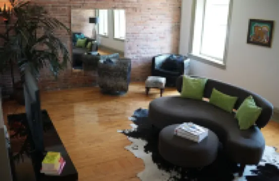 Unique, heritage building in the heart of Kingston! Right on Market Square!