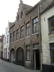 Charming house in the center of Bruges right along the green canals