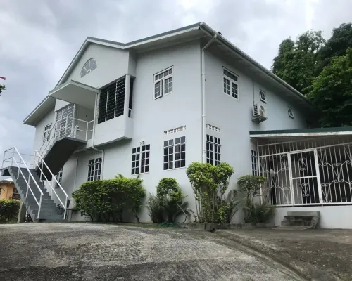 2 Bedroom Suite -Residential area, easy access to everywhere! Homeaway from Home Hotels in Choc