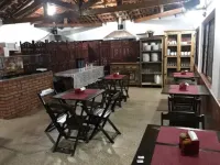 Cottage in the Chavantes Dam, w / beach, pool, boat ramp, island Hotels in Carlopolis