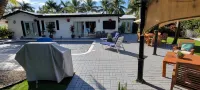 Oasis! Has Great Reviews! Pool, Bocce Court, Close to It All!